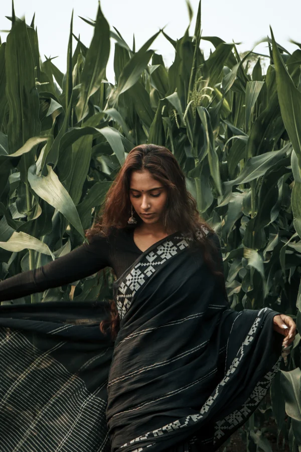 Lata - Black