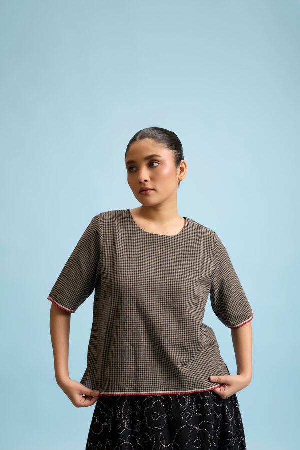 Checks Box Top – Dark Grey